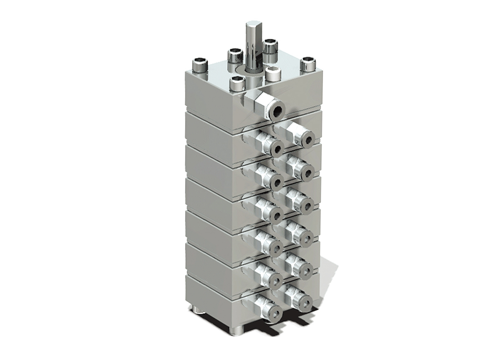 Square spinning metering pump